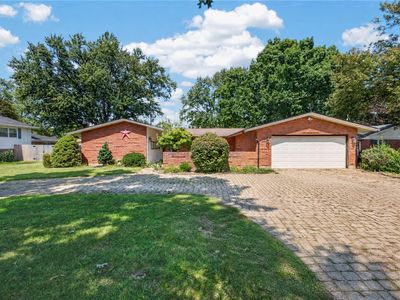 2317 E Rahn Rd