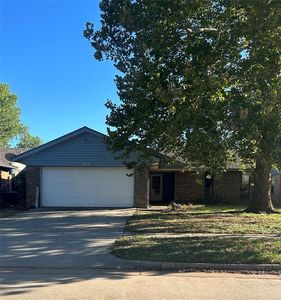 646 W Linden Dr