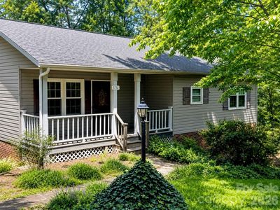 2758 McNeelly Dr