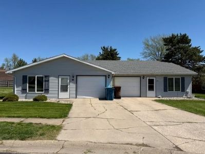 231/233 Henry Pl #231/233