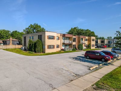 18320 Cherry Creek Dr APT 2