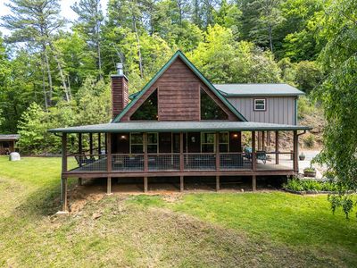 1064 Pinedale Ln