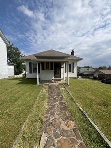 117 W C St