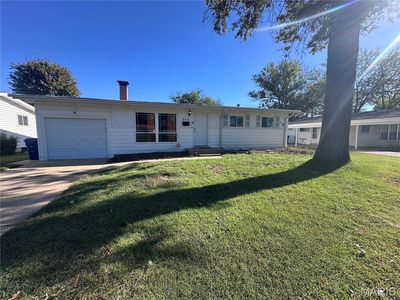 515 Versailles Dr