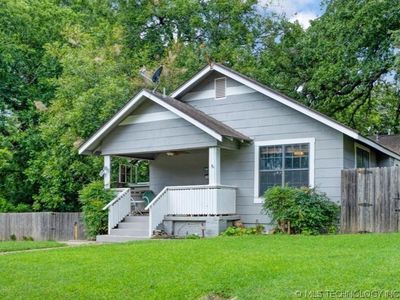 1103 N 5th Ave