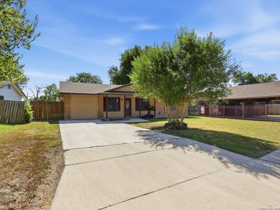 7614 Glen Briar