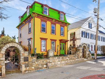 4 Center Street