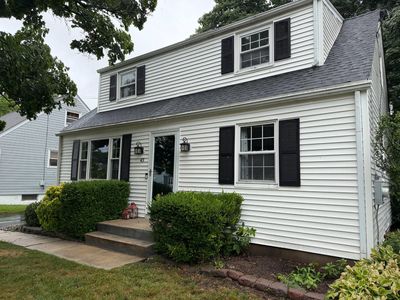 43 Longwood Dr