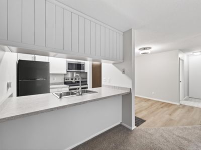 2800 Hamline Ave N APT 303