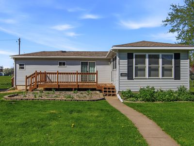 323 E Martin St