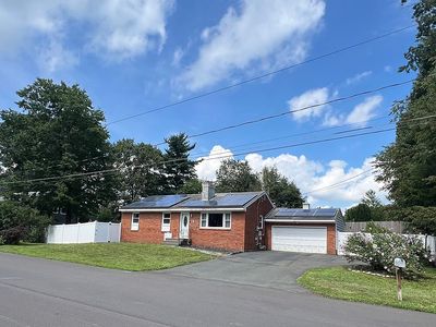 Property at 106 Greenleaf Dr, Latham, NY