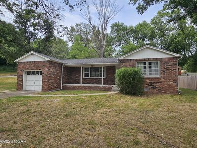 606 E State Highway 76