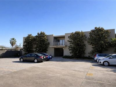 3107 Orris Ln