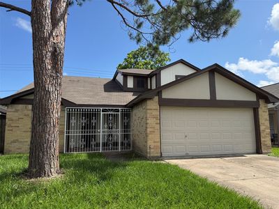 8219 Furlong Ln