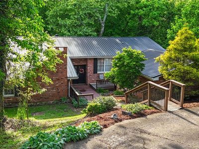 140 Sylvan Way