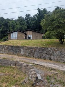 1107 Russell Hill St