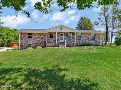 2728 Mary Emily Ln