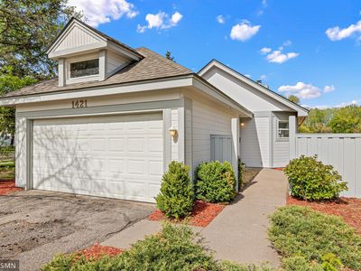 Property at 1421 Granada Trl N, Oakdale, MN