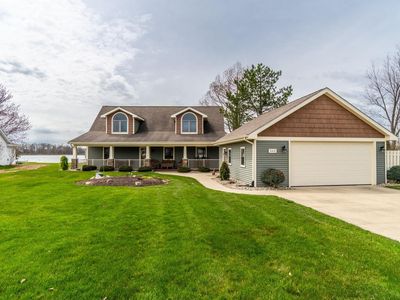 101 565 Lane Lake Pleasant