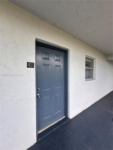 2800 Somerset Dr APT 403J