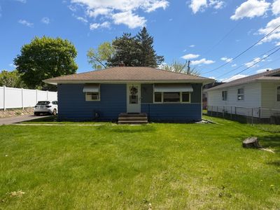 444 Van Dyke St