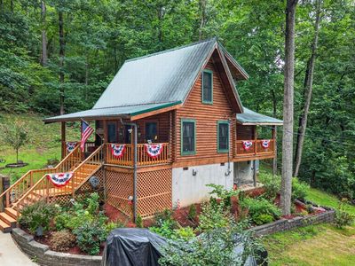2104 Reid Ln
