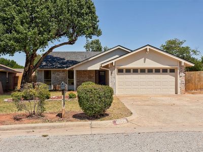 8816 Aaron Dr