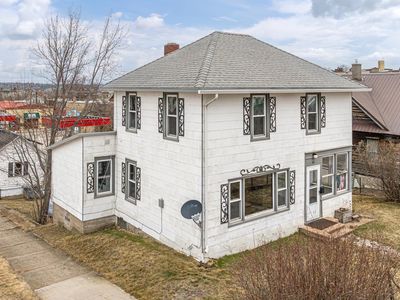 45 W Chapman St