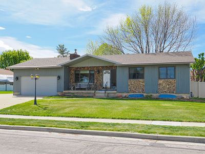 2887 W Tivoli Ln