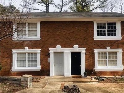 345 Lexington Dr
