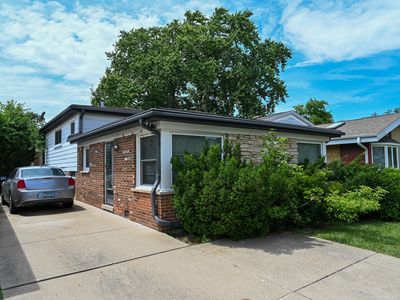 1322 S Arlington Heights Rd