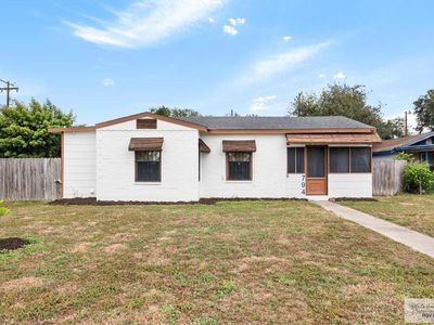 794 W Gem Ave