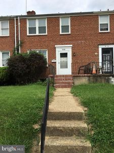 908 Evesham Ave
