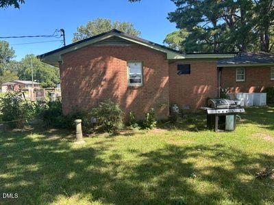 100 Brock St