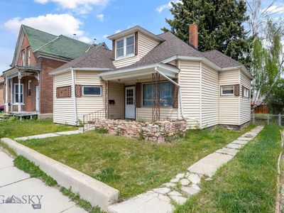 318 W 4th St