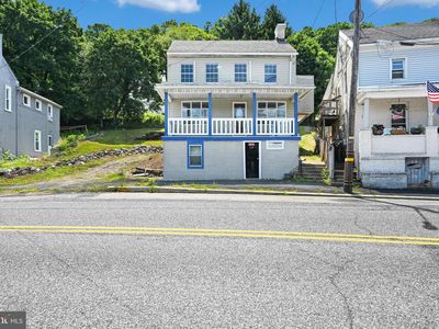 216 W Bacon St