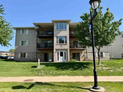 203 5th St APT 4
