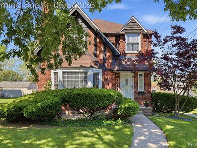 16779 Greenview Ave