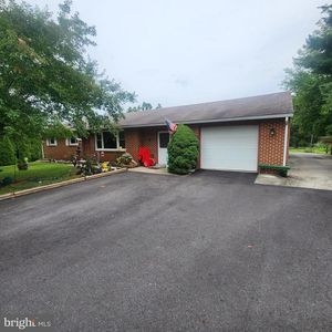 Property at 493 Criswell Dr, Boiling Springs, PA