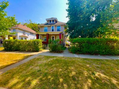 1520 Quarry Ave NW