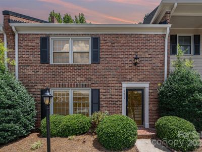 6616 Bunker Hill Cres