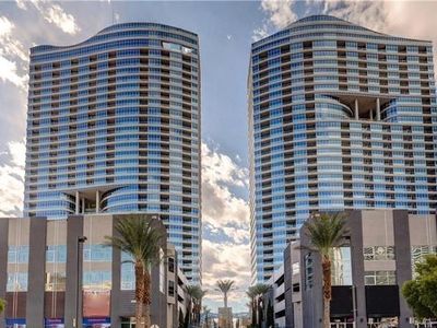 4525 Dean Martin Dr Unit 402