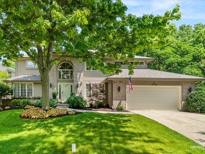 2124 University Dr
