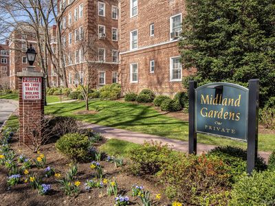 2 Midland Gardens Avenue #2C