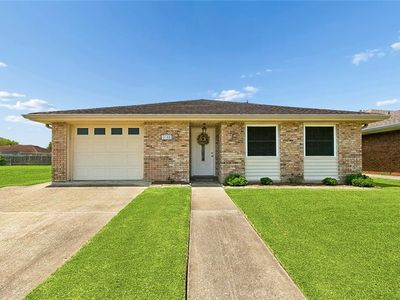 2108 Charles Dr