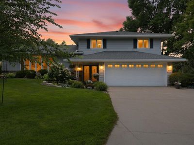 980 Lydia Ave W