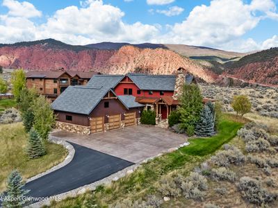 160 Red Cliff Cir
