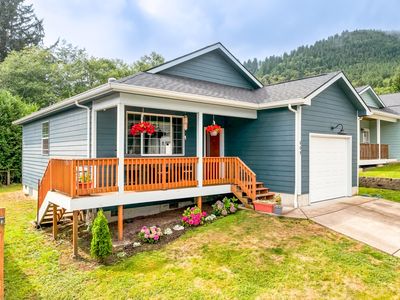 609 Vine Maple Ln