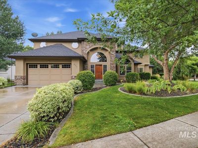877 W Headwaters Dr