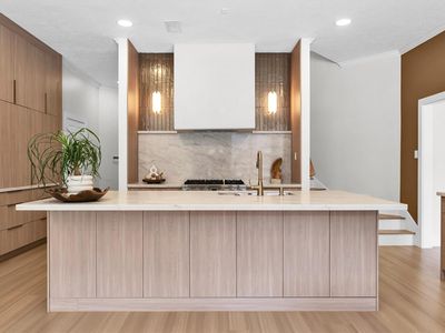 18 Floret Ct